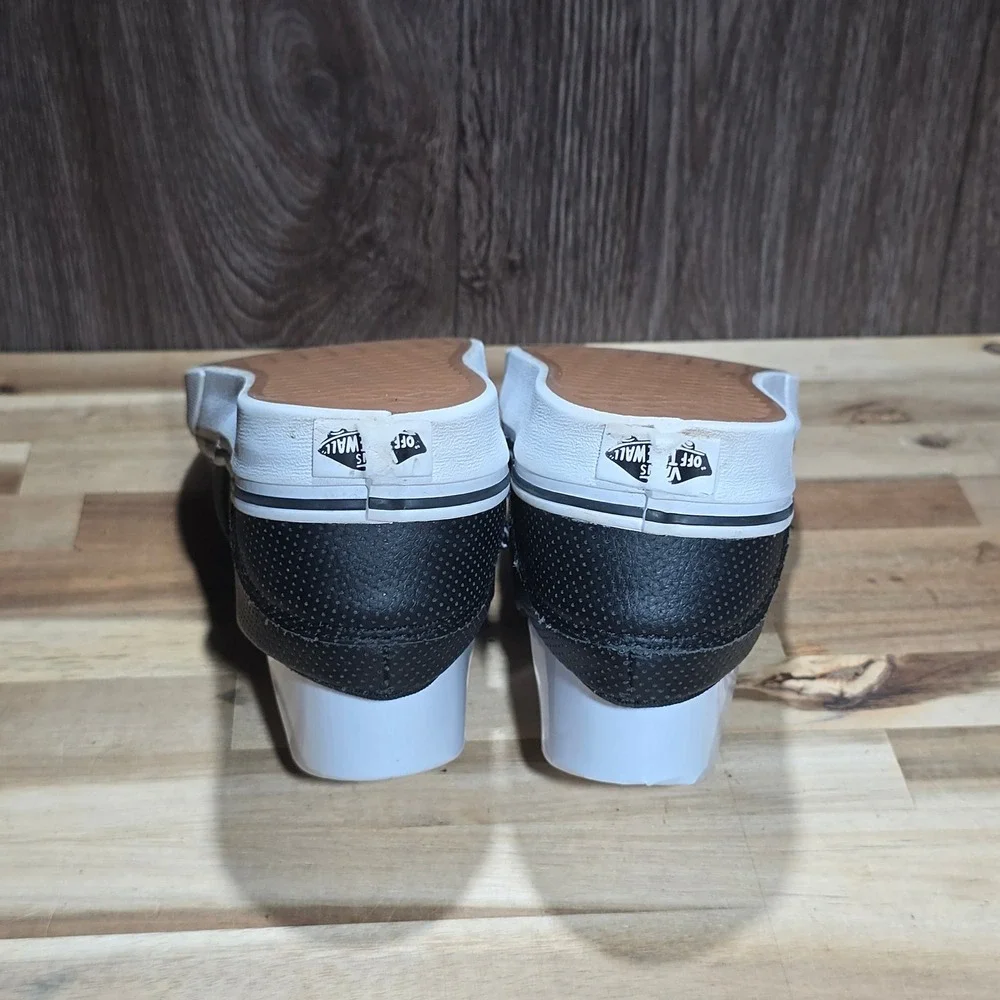 Vans Classic Perforated Leather Slip On Shoes‎ Women's 7.5 Black White